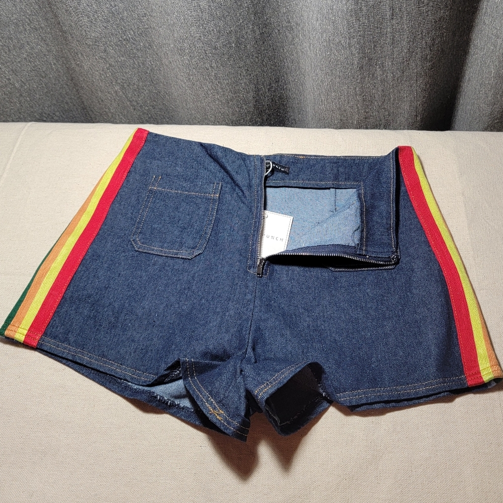 🌈 Honey Punch Retro Shorts 🩳 - Picture 6 of 8